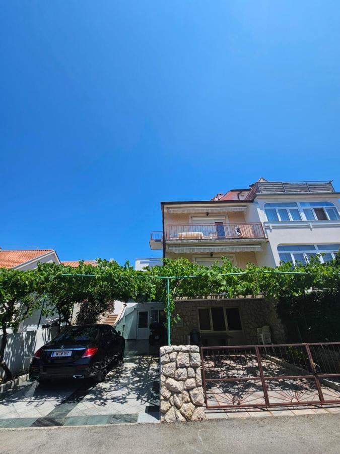 Apartments Bahar Krk Krk Town Exterior foto