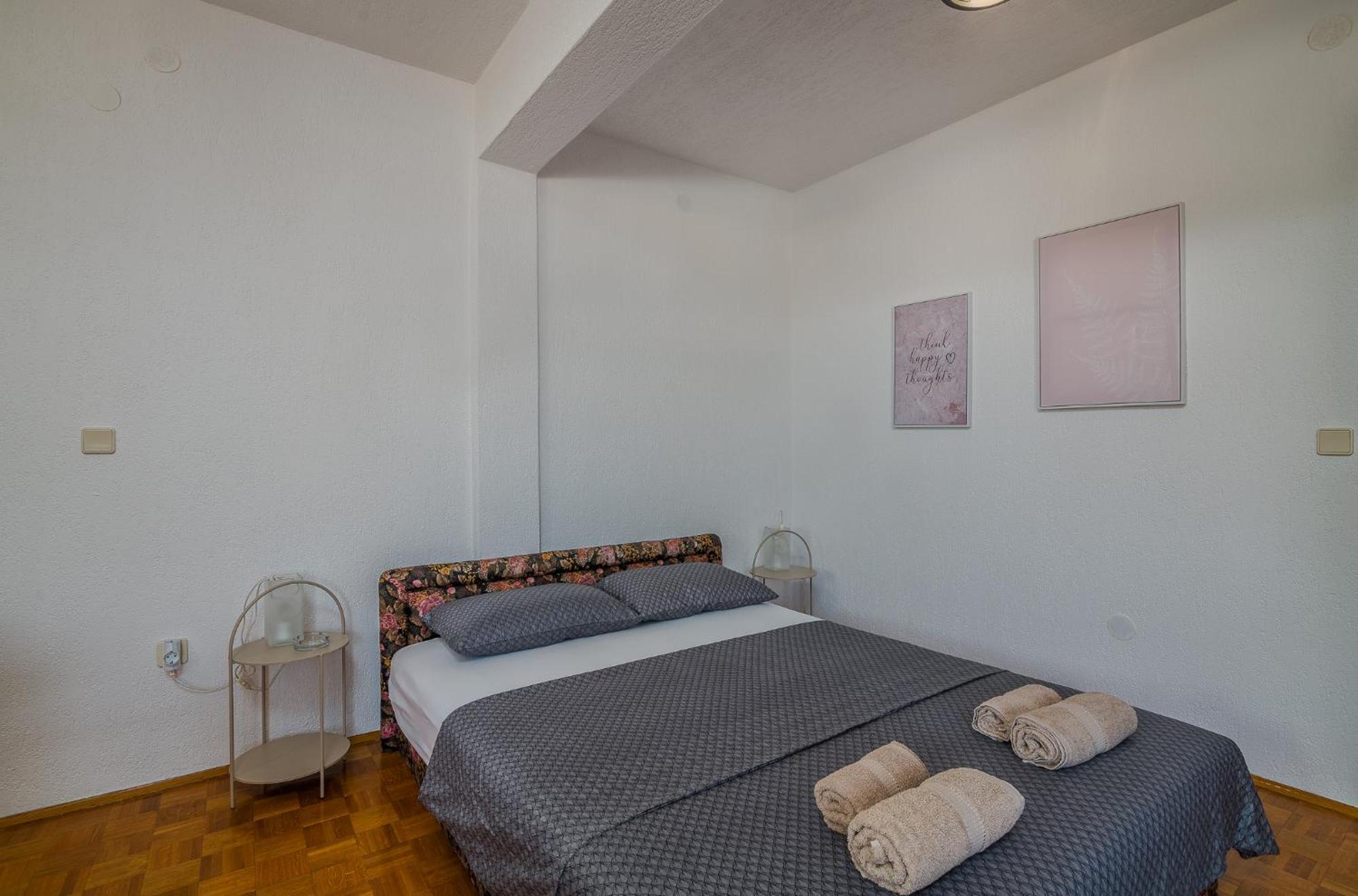 Apartments Bahar Krk Krk Town Habitación foto